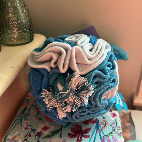 Outward Hound Blue and White Elephant Dog Snuffle Toy - Picture 2 of 4